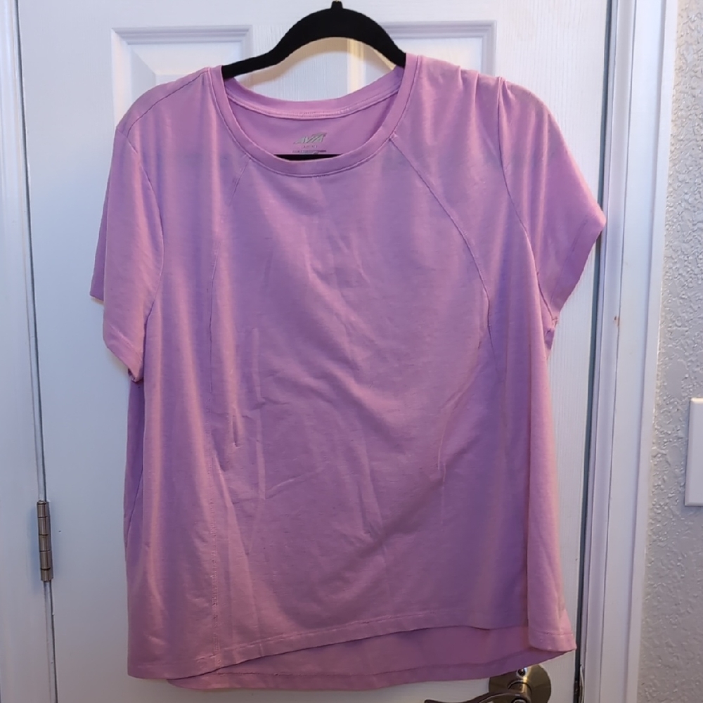 Avia Extra Large Activewear T-shirt In Size Extra Large.